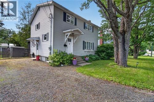 805 Yale Ave, Riverview, NB, E1B2C5 | Card Image