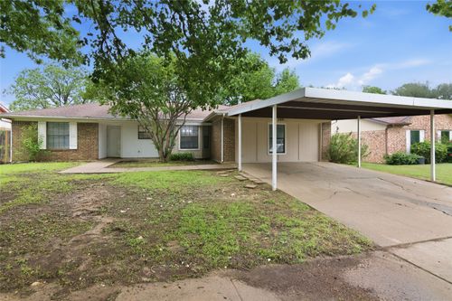209 Blue Ridge Trl, Saginaw, TX, 76179-1702 | Card Image