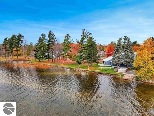 19 - 144 N Shore Dr W, House other with 2 bedrooms, 2 bathrooms and null parking in Cadillac MI | Image 28