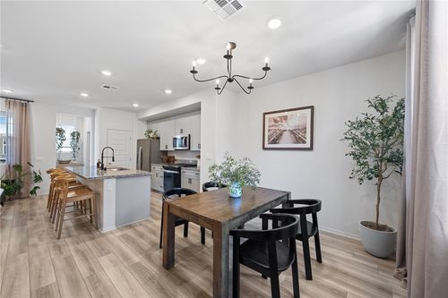 40545 Melrose Dr, Temecula, CA, 92591-6061 | Card Image