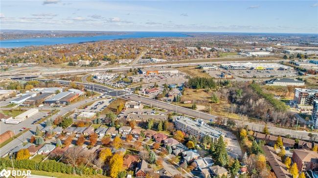17 Mayfair Dr, House other with 5 bedrooms, 2 bathrooms and 4 parking in Barrie ON | Image 42