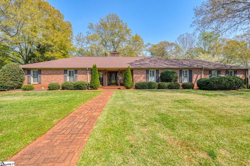 300 Crestview Lane, Spartanburg, SC, 29301 | Card Image