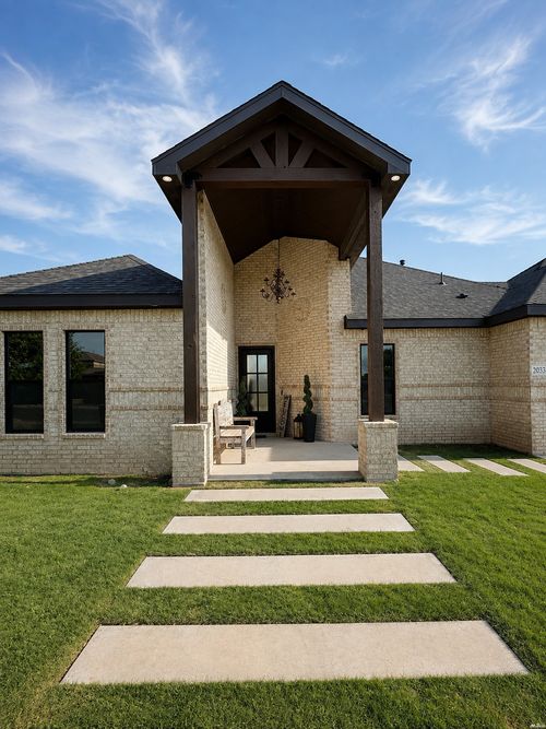 2033 E Highwood Ave, Hobbs, NM, 88240-2572 | Card Image