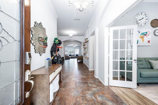 2313 Lilac Breeze Ln, House other with 4 bedrooms, 2 bathrooms and 3 parking in Pearland TX | Image 5