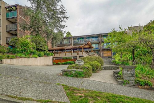 211-9857 Manchester Dr, Burnaby, BC, V3N4P5 | Card Image