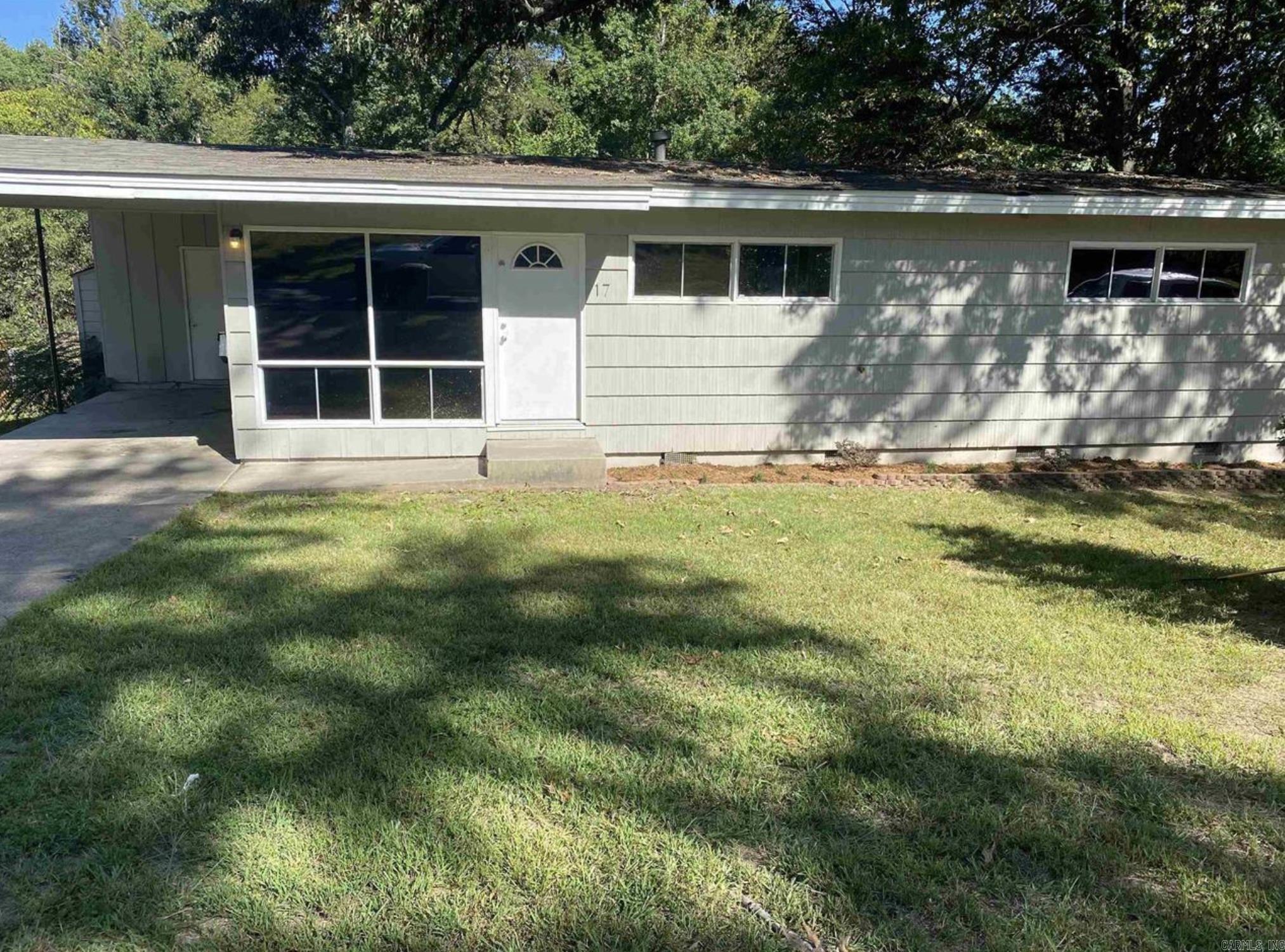 Meadowcliff Dr, Little Rock, AR 72209