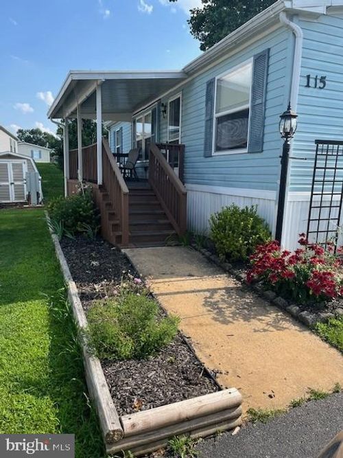 115 Pheasant Ridge Cir, LANCASTER, PA, 17603-2115 | Card Image