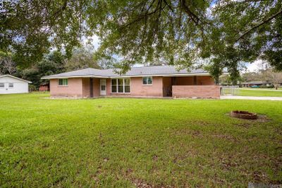 9570 Lansdowne Rd, House other with 3 bedrooms, 2 bathrooms and null parking in Baton Rouge LA | Image 2