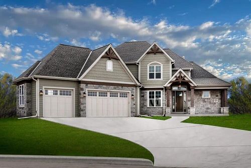 W214N6672 Fairview Drive, Menomonee Falls, WI, 53046 | Card Image