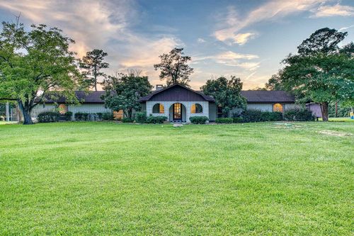 5913 Briarwood Ln, Silsbee, TX, 77656-3406 | Card Image