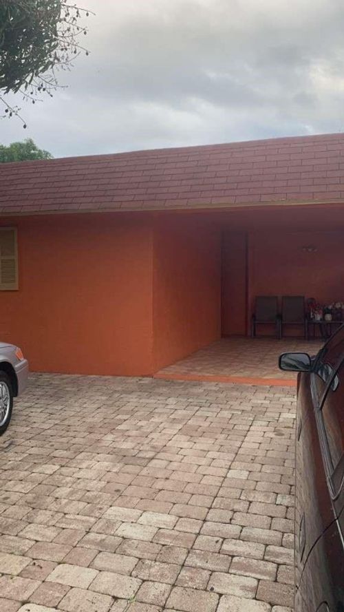 2070 Ne 2nd Ave, Pompano Beach, FL, 33060-4914 | Card Image