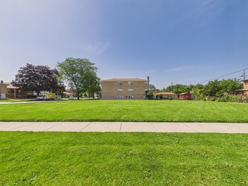 1638 N 32nd Ave, Melrose Park, IL, 60160-1704 | Card Image