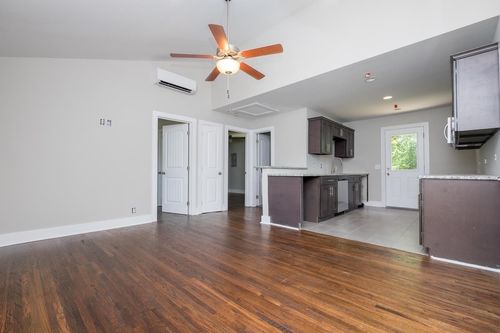 c-1620C Scovel St, Nashville, TN, 37208-2936 | Card Image