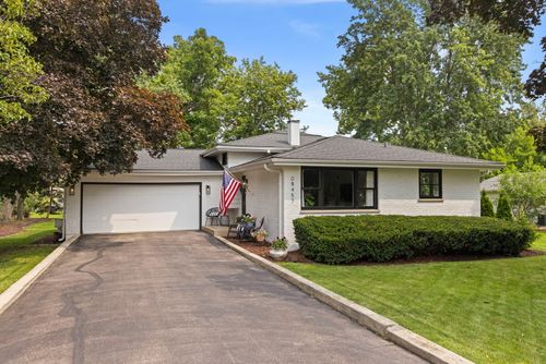 N457 Papworth St, Wheaton, IL, 60187 | Card Image