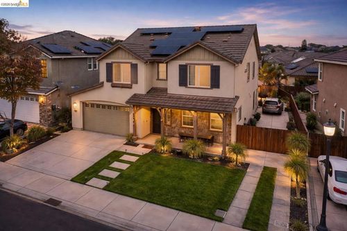 8461 Pinehollow Cir, Discovery Bay, CA, 94505 | Card Image