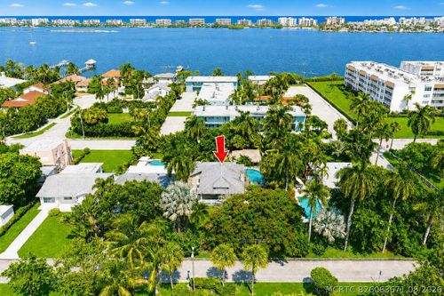 1424 S Palmway, Lake Worth Beach, FL, 33460-5712 | Card Image