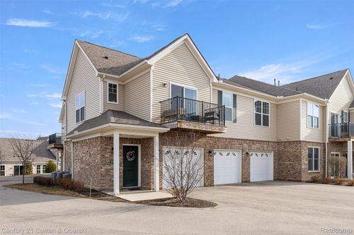 70-9781 Ridge Run Street, Hartland Township, MI, 48855 | Card Image