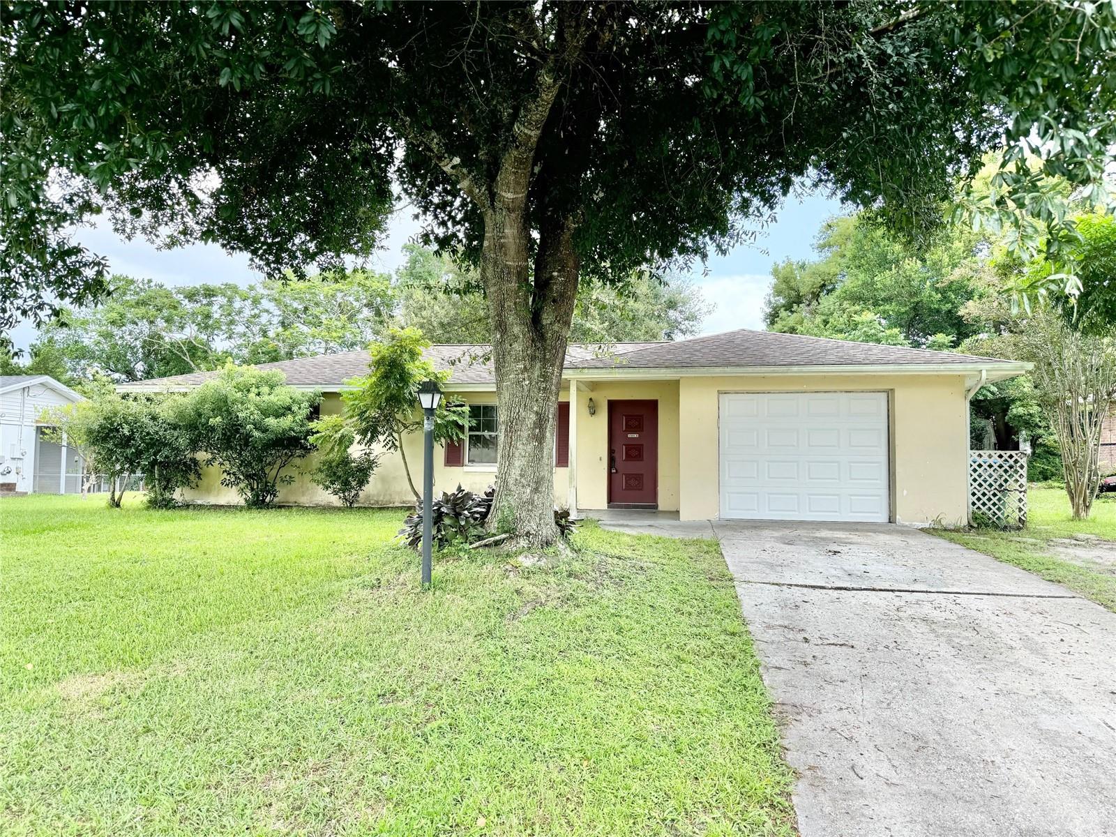 Feather Dr, Deltona, FL 32725