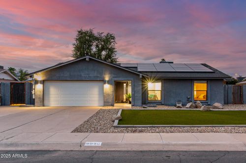 5920 E Gelding Dr, Scottsdale, AZ, 85254-5516 | Card Image