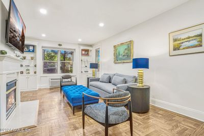 16 - 25 W Elm Street, Condo with 2 bedrooms, 1 bathrooms and null parking in Greenwich CT | Image 2