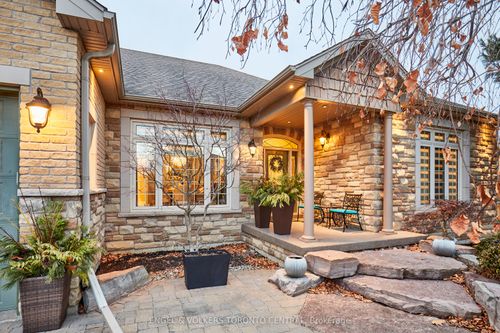 66 Varcoe Rd, Courtice, ON, L1E1S4 | Card Image