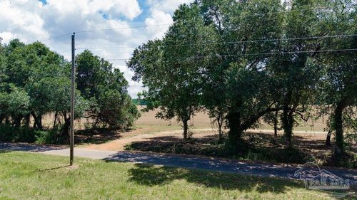 14 Three Oaks Ln, Milton, FL, 32571 | Card Image