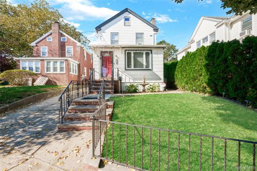 45-20 156th St, Flushing, NY, 11355-1721 | Card Image