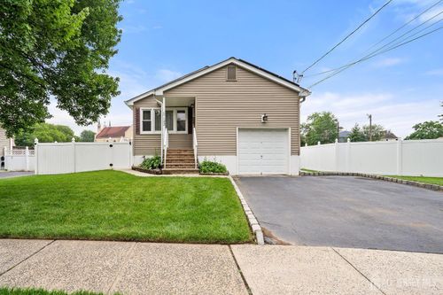 122 Randolph Ave, South Plainfield, NJ, 07080-4025 | Card Image