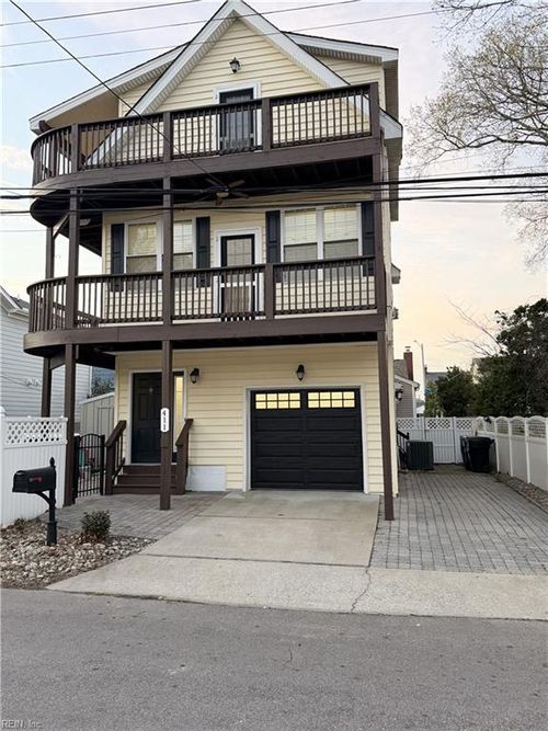 411 22 1/2 St, Virginia Beach, VA, 23451-3273 | Card Image