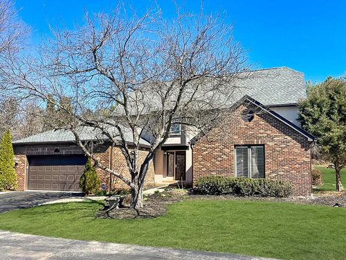 69-5825 Bastille Pl, Columbus, OH, 43213-4404 | Card Image