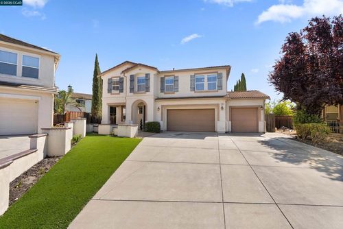 35 Keith Ct, Oakley, CA, 94561-2754 | Card Image