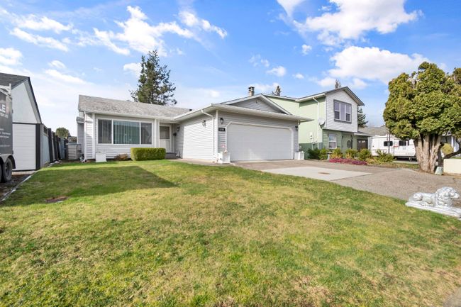 8707 Tilston Street, House other with 3 bedrooms, 2 bathrooms and 4 parking in Chilliwack BC | Image 3