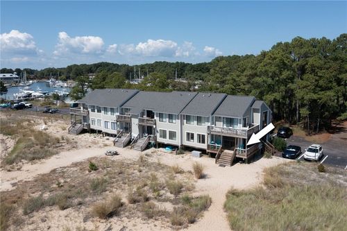 141 Beach Cove Dr, White Stone, VA, 22578-3237 | Card Image