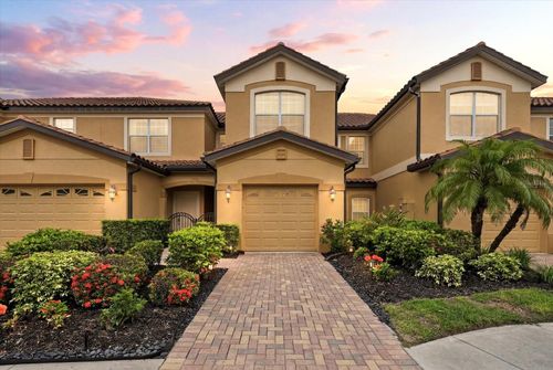 8137 Miramar Way, LAKEWOOD RANCH, FL, 34202-9001 | Card Image