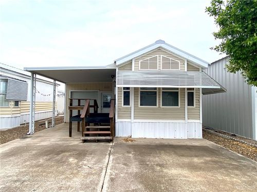 711 Pine Street, Mission, TX, 78572 | Card Image