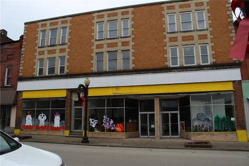 567 Mckean Ave, Donora, PA, 15033-1070 | Card Image