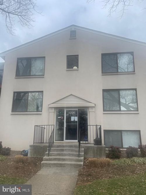 125 Clubhouse Dr Sw, LEESBURG, VA, 20175-4224 | Card Image