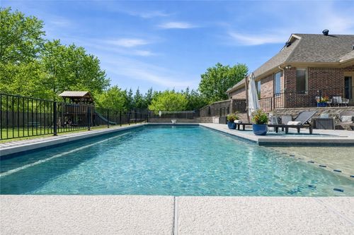 5917 W Kennedy Dr, Fayetteville, AR, 72704-6531 | Card Image