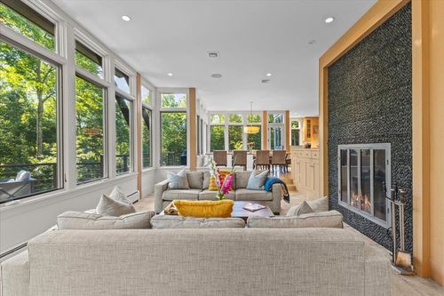 961 Little River Farm Rd, Stowe, VT, 05672-5647 | Card Image