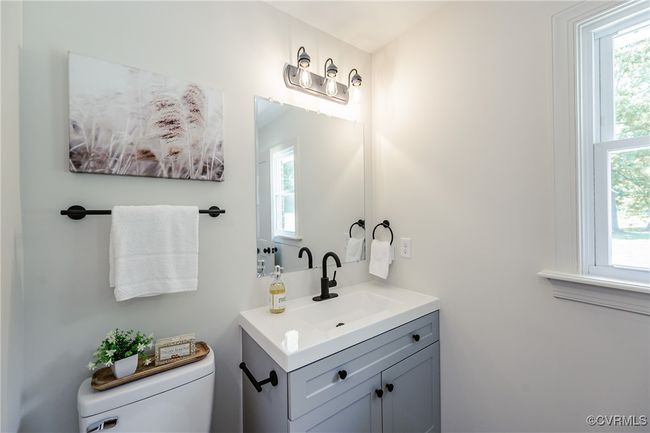 Primary Bath Vanity | Image 27
