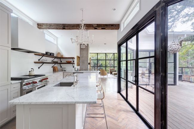 1700 S 6 Th St, House other with 3 bedrooms, 4 bathrooms and 2 parking in Austin TX | Image 6
