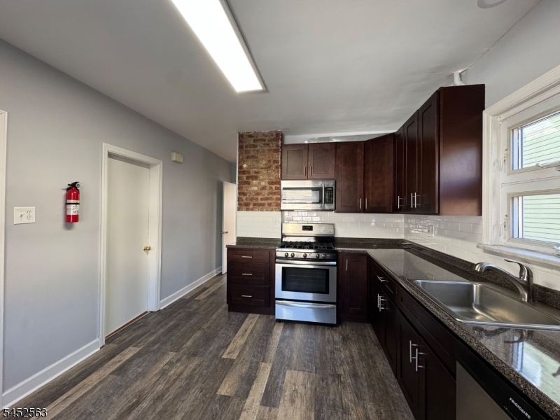 Residential Lease in Kearny Town 4