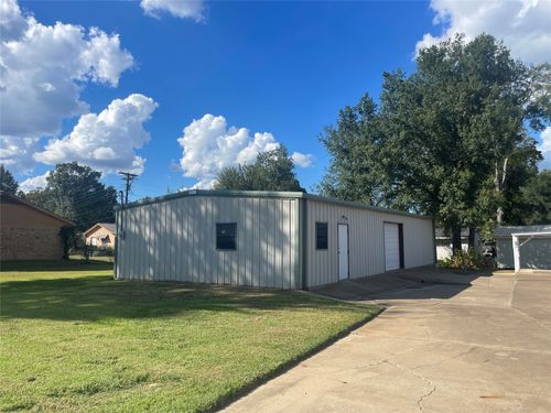 211 Lacosta St, Athens, TX, 75751-3417 | Card Image