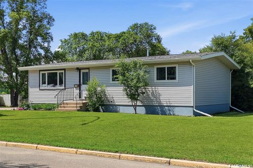 1397 7th Street E, Prince Albert, SK, S6V0V2 | Card Image