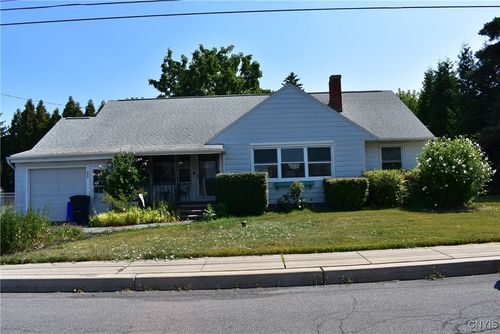 305 Case St, Syracuse, NY, 13209-2539 | Card Image