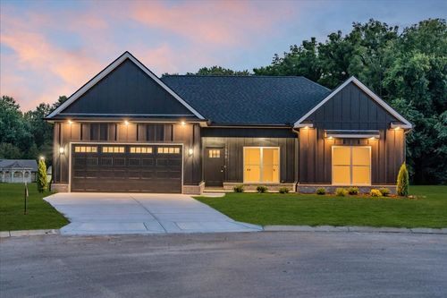 348 Lookout Dr, Winchester, TN, 37398-2452 | Card Image