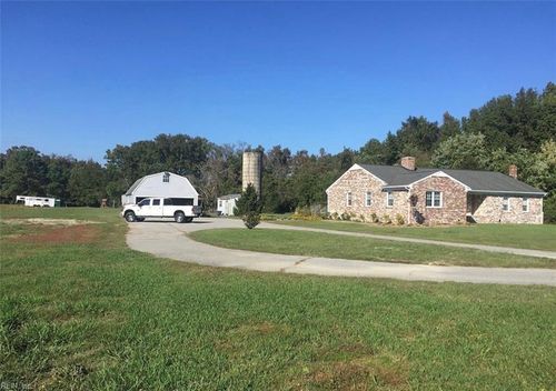 203 Hansford Ln, Seaford, VA, 23696-2607 | Card Image