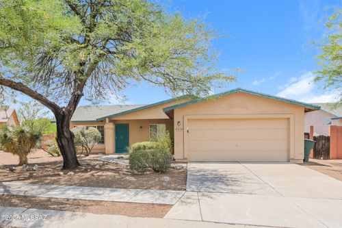 7870 S Caesar Dr, Tucson, AZ, 85747-5123 | Card Image