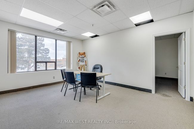 390 Bradwick Dr, Home with 0 bedrooms, 5 bathrooms and 100 parking in Concord ON | Image 27