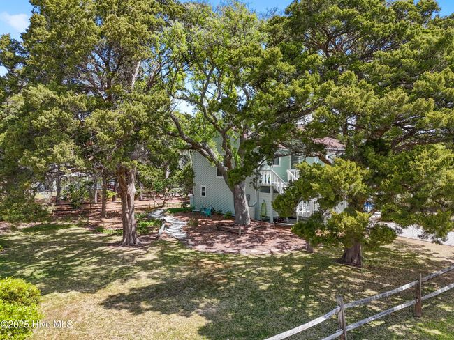 301 22 Nd Pl E, House other with 3 bedrooms, 3 bathrooms and 1 parking in Oak Island NC | Image 57